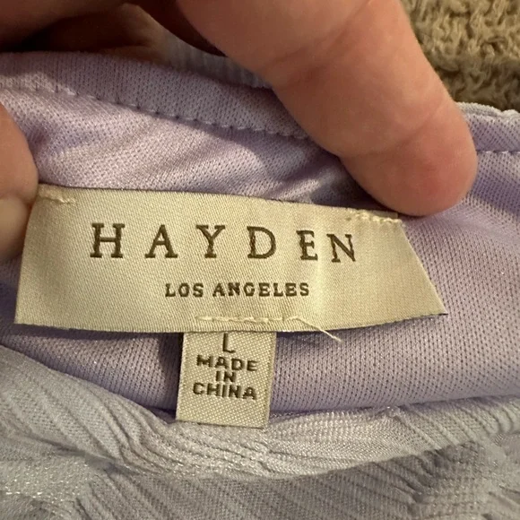 Beautiful dress - Picture 9 of 10